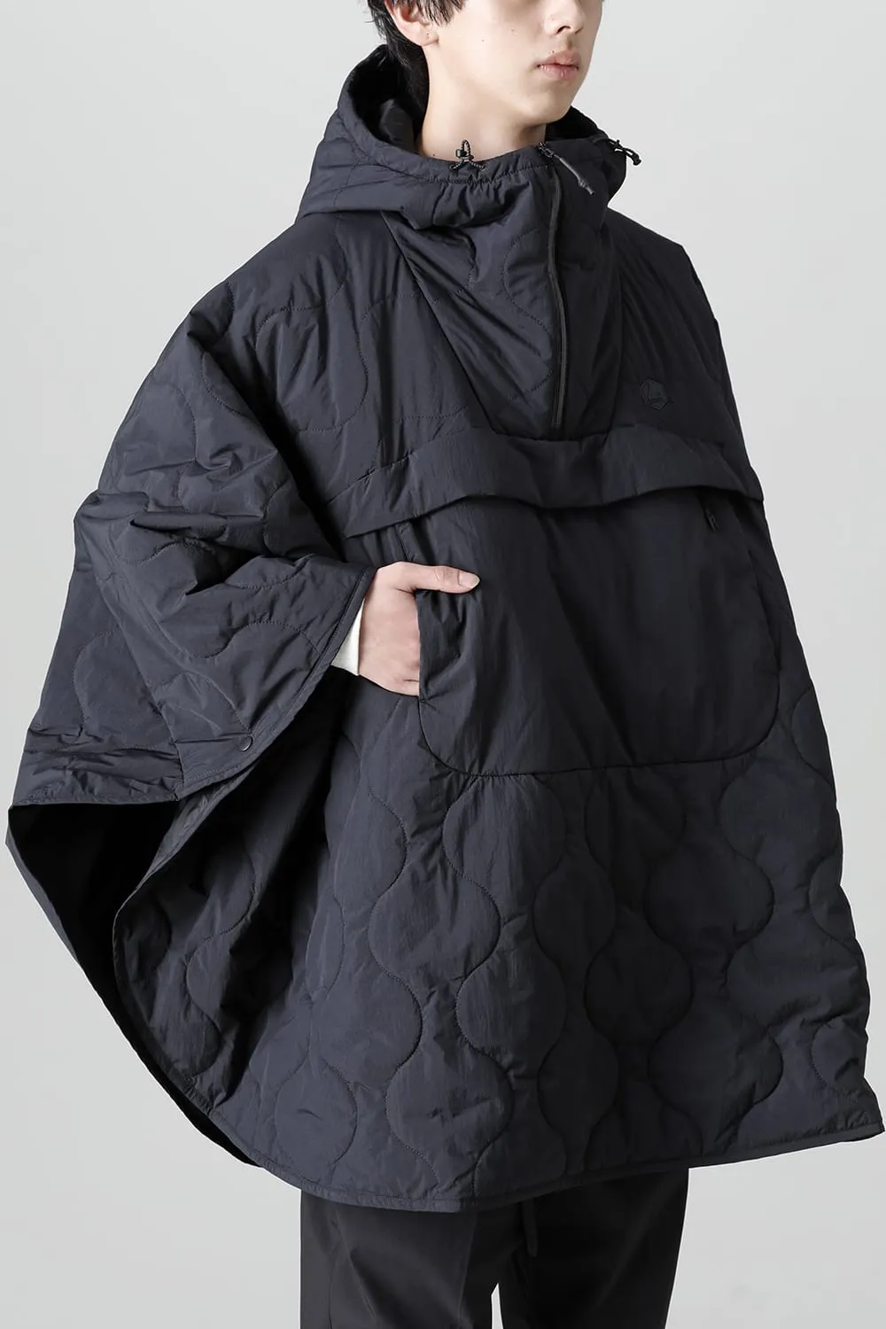 Heating Poncho Black