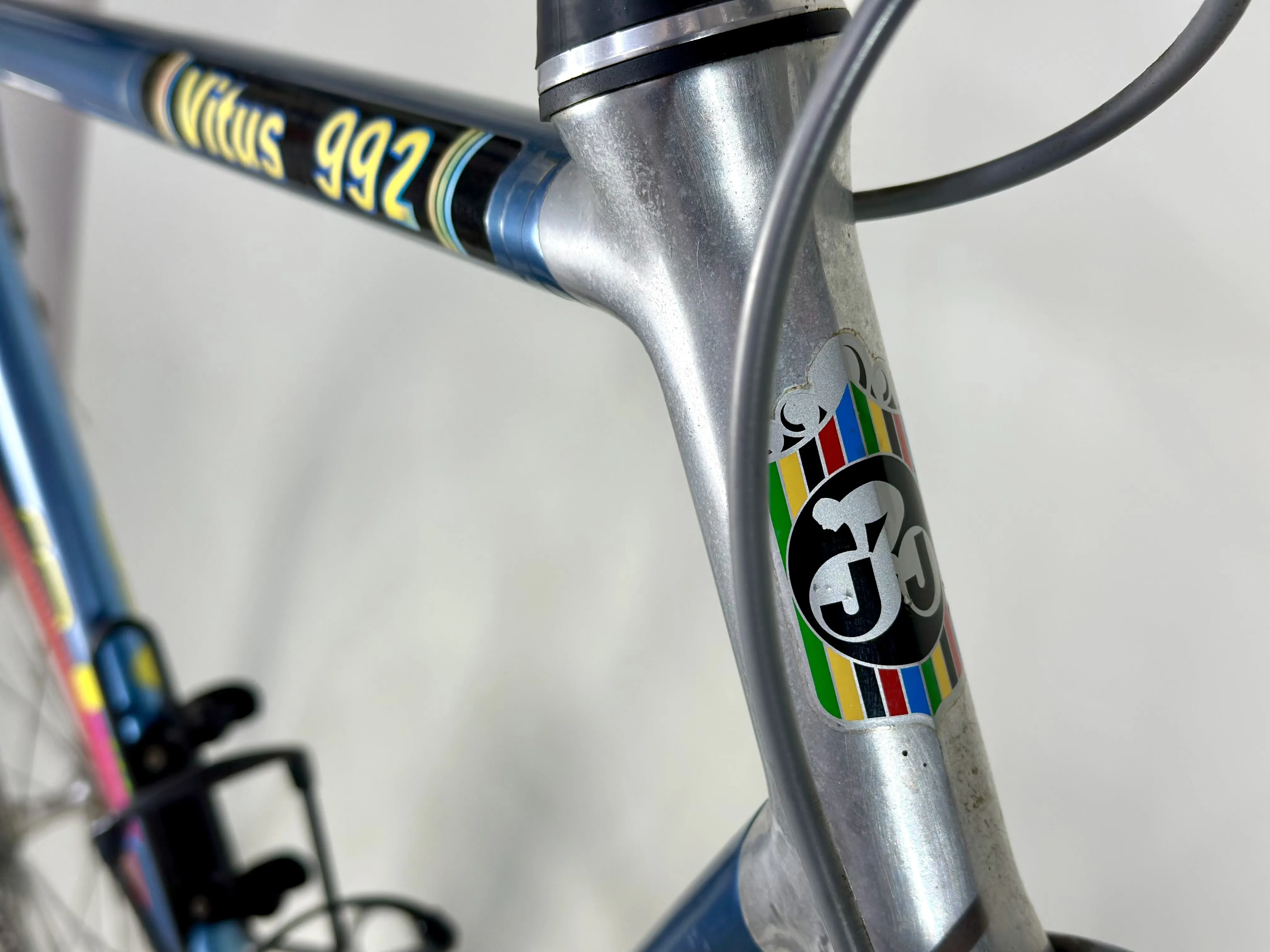 Vitus Ovoid 992 Dural Shimano 600 tri colour 59cm